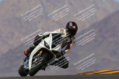 media/Oct-03-2022-Moto Forza (Mon) [[5f077a3730]]/Intermediate Group/Session 4 (Turn 9)/